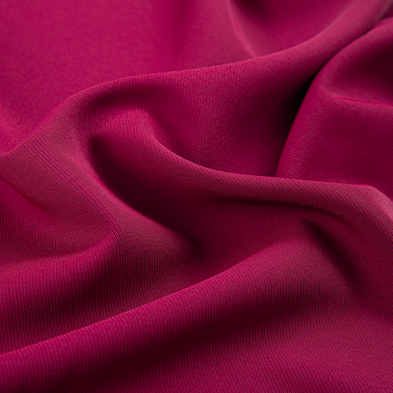DS382 rød 272GSM Kjedelig matt filament twill stoff, polyester firesidig stretch, hudvennlig drapering, rynkebestandig og slitesterk